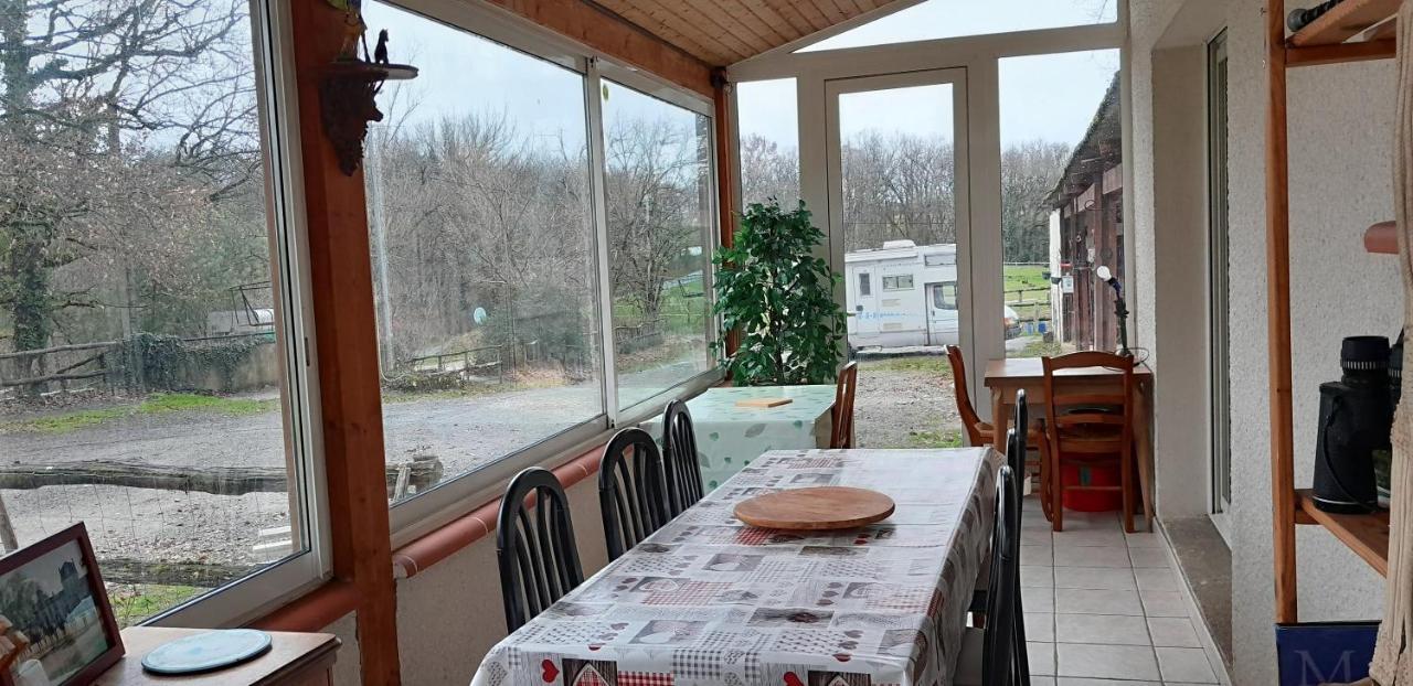Вилла Ferme Equestre Des Abrons Pailloles Экстерьер фото